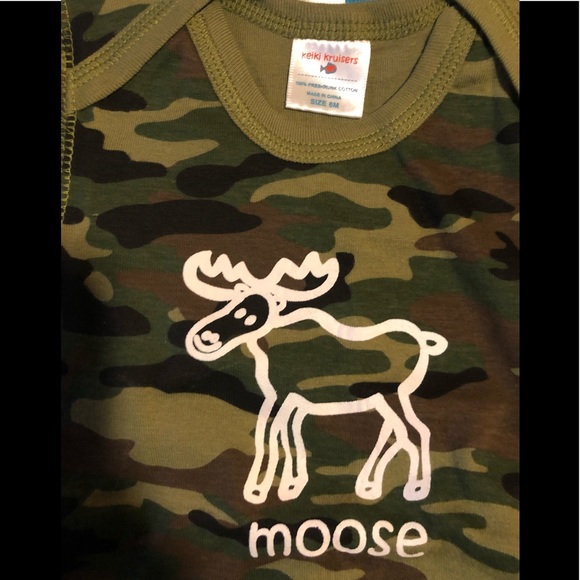 Hawaiian Logo camo Onesie moose - Picture 2 of 3